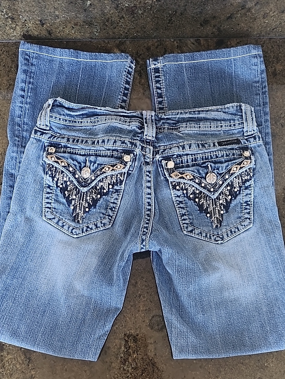 Miss Me JW5617B Medium Wash Bootcut Feather Rhinestone Pocket Jeans - Size 28x29